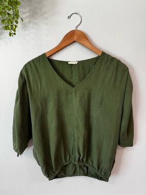 Unsubscribed Silk V-Neck Olive Green Blouse with Elastic Hem Size Xxs